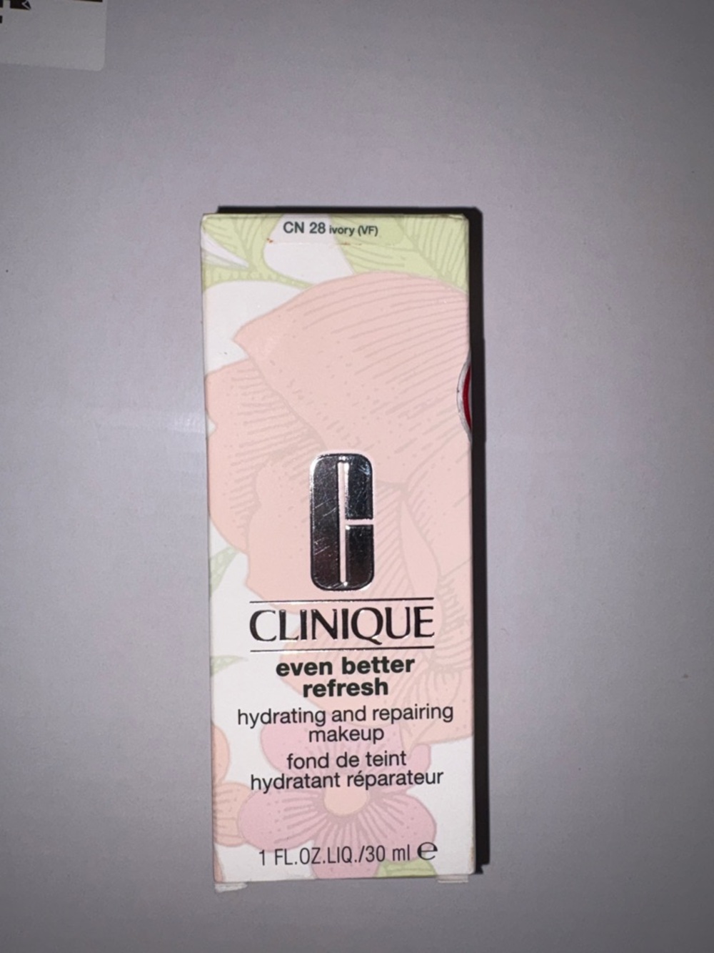 Clinique Even Better Refresh Hydrating and Repairing Makeup Foundation-Ivory - Picture 2 of 4